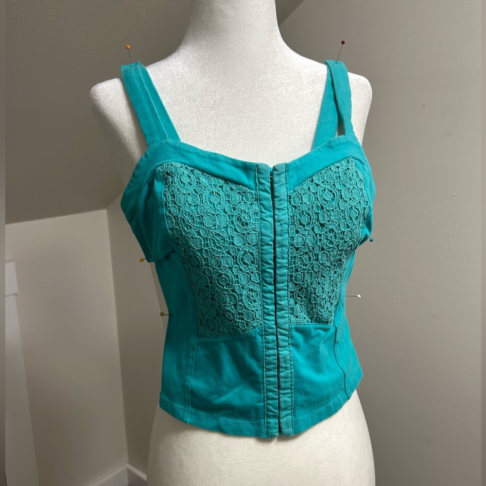 Black Poppy Vibrant Teal Apparel